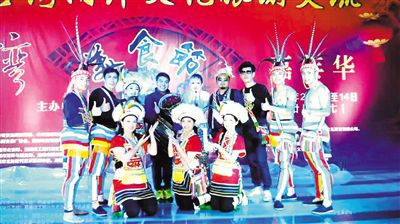 天氣漸熱，想吃美食呼吸清涼的空氣去哪里？4月30日至5月15日，為期半個月的臺灣美食盛宴與西北首屆航空科技展將在蘭州同步拉開帷幕，此次活動由保利·領秀山攜手臺灣著名夜市團隊舉辦。臺灣本土知名藝人金鐘獎最佳主持人阿布田，攜臺灣原住民藝術團、臺灣著名夜市團隊首次亮相蘭州。屆時，地道的臺灣人現場制作各類特色美食，熱情的原住民也將為廣大市民獻上極具臺灣民族風情的表演。